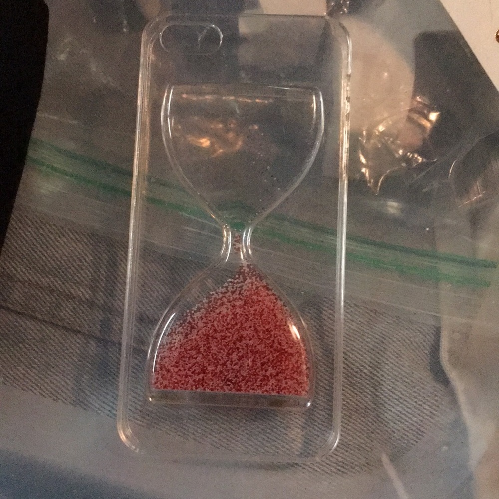 ❌SOLD❌ ✨GIFT✨ iPhone 5/5s Hourglass case⌛️📱